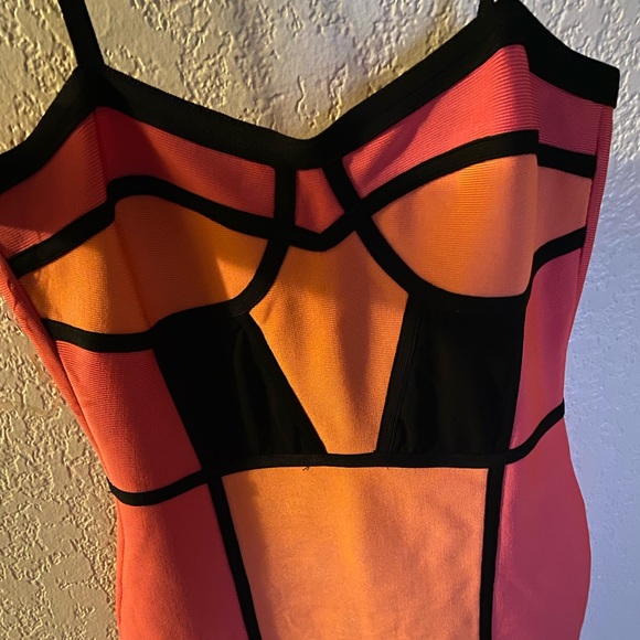 Selling a house of celeb boutique bandage dress - Picture 3 of 9